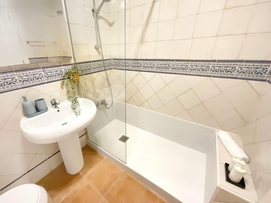 Ks Costa Mayka - San Jose - Kaleria Suites מראה חיצוני תמונה