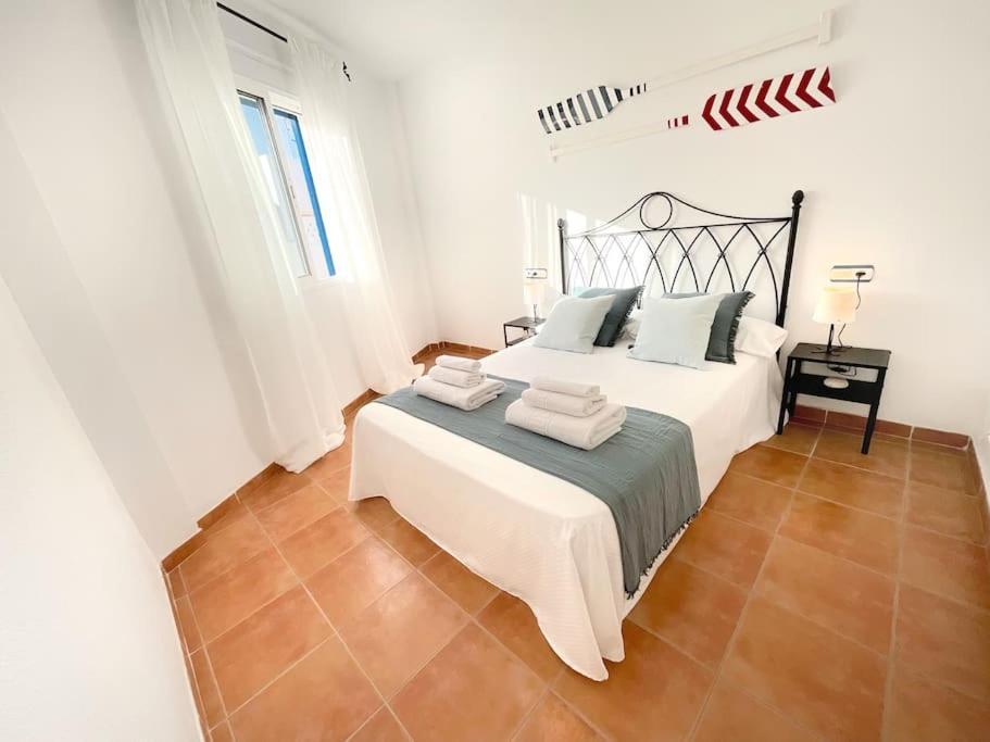 Ks Costa Mayka - San Jose - Kaleria Suites מראה חיצוני תמונה